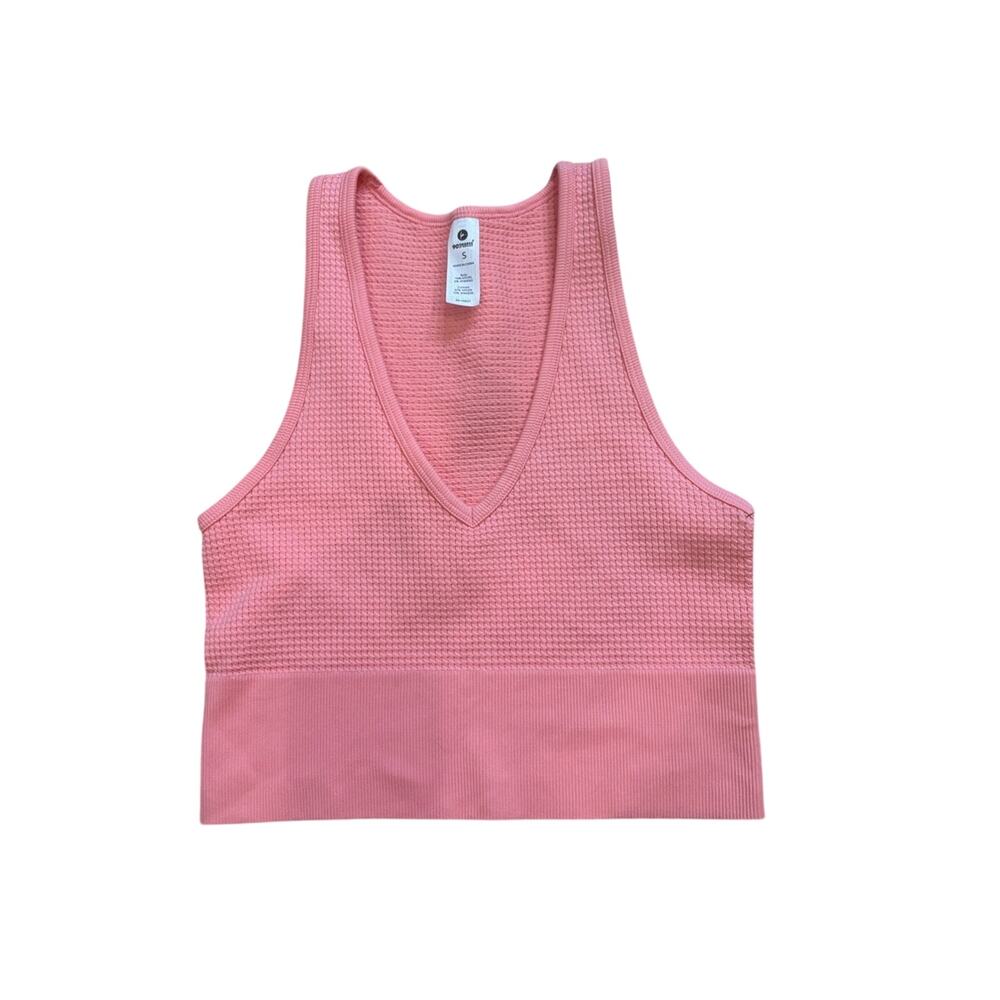 90 degrees deep v lunge Textured V-Neck Coral Crop Tank size small new with tag